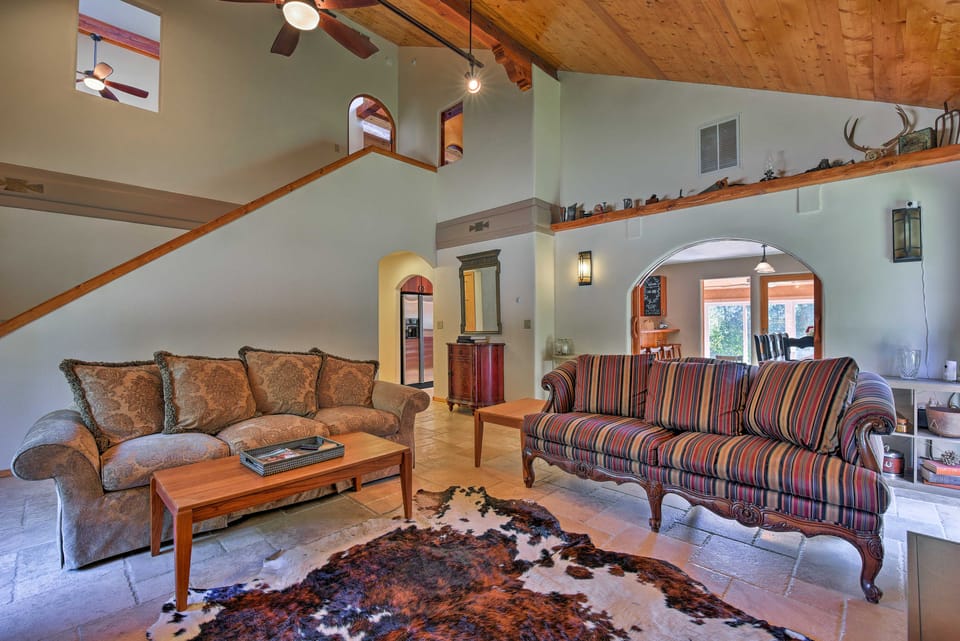 Angel Fire Mountain Cabin w/ Hot Tub & Sauna! House in New Mexico
