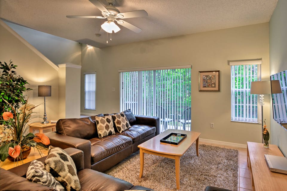 5 Mi to Disney: Emerald Island Resort Condo! Apartment in Four Corners