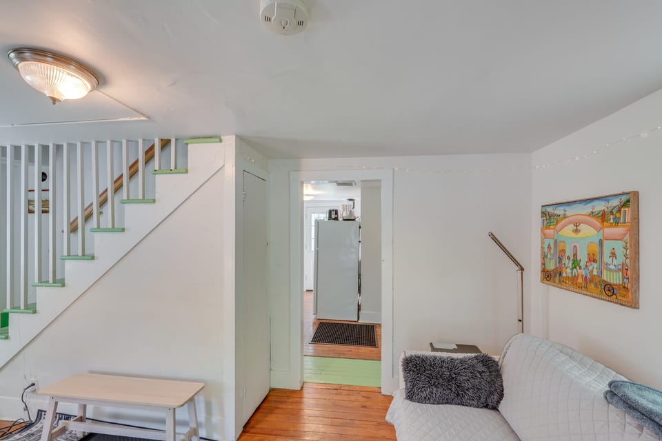 Updated/Pet-Friendly Cabin By Hikes and Woodstock! House in Capital District, NY, USA
