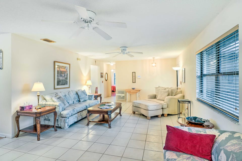 Waterfront Port St Lucie Home w/ Lanai & Pool House in Port Saint Lucie