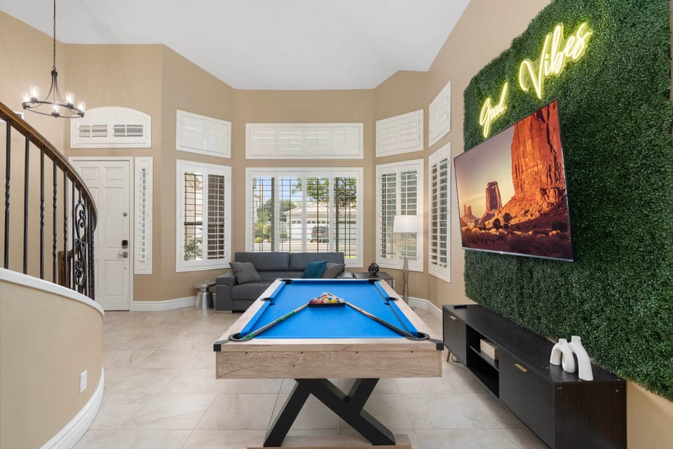 Heated Pool & Putting Green: Chandler Home! House in Tempe