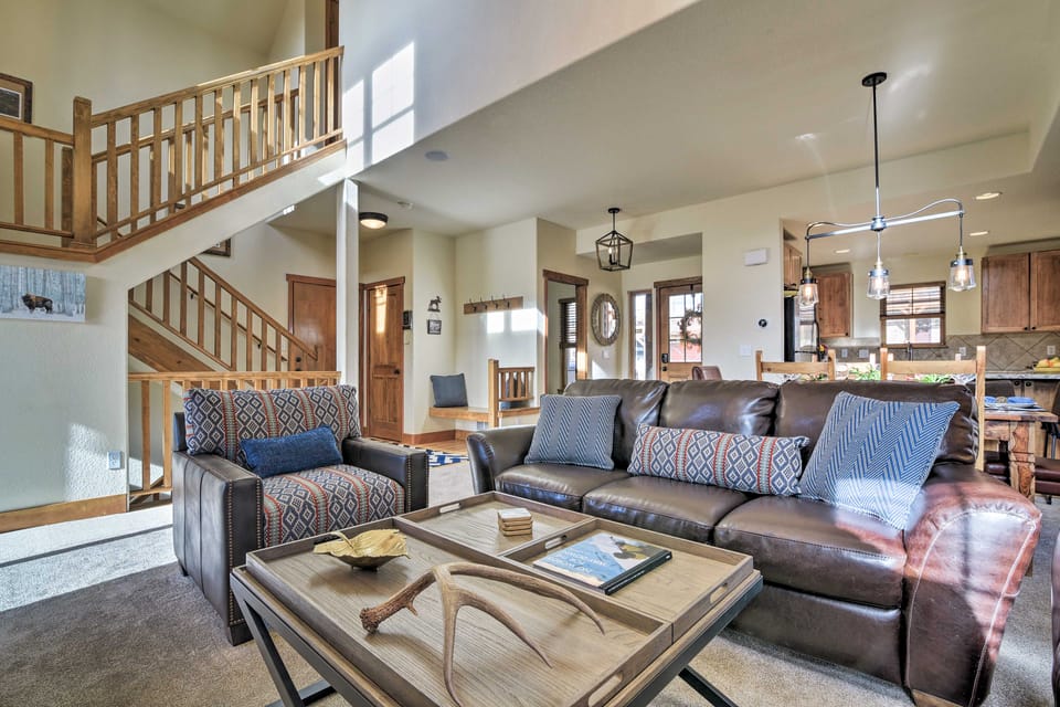 Winter Park Area Cabin, Hot Tub & Mountain Views! House in Fraser