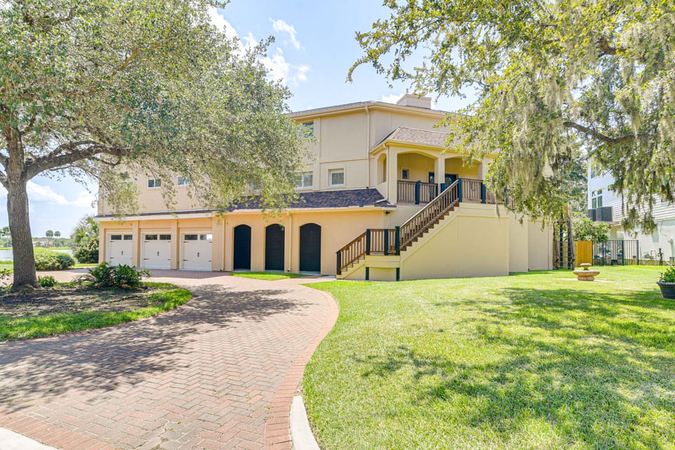 Lakefront Houston House - 1 Mi to Space Center! House in Nassau Bay