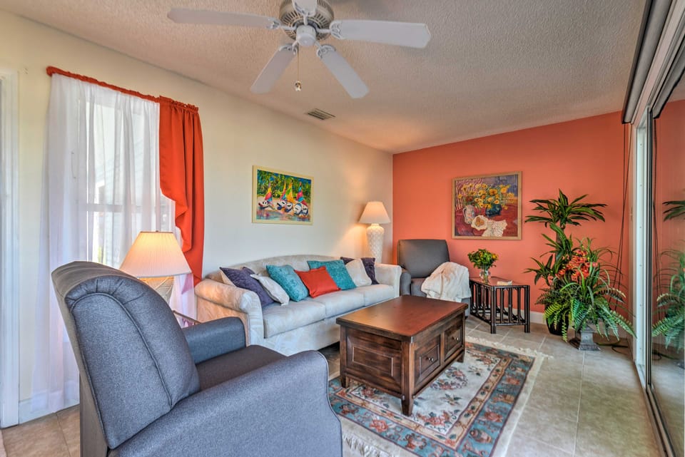 Lovely Lady Lake Home w/ Resort Amenities & Lanai! House in Lady Lake