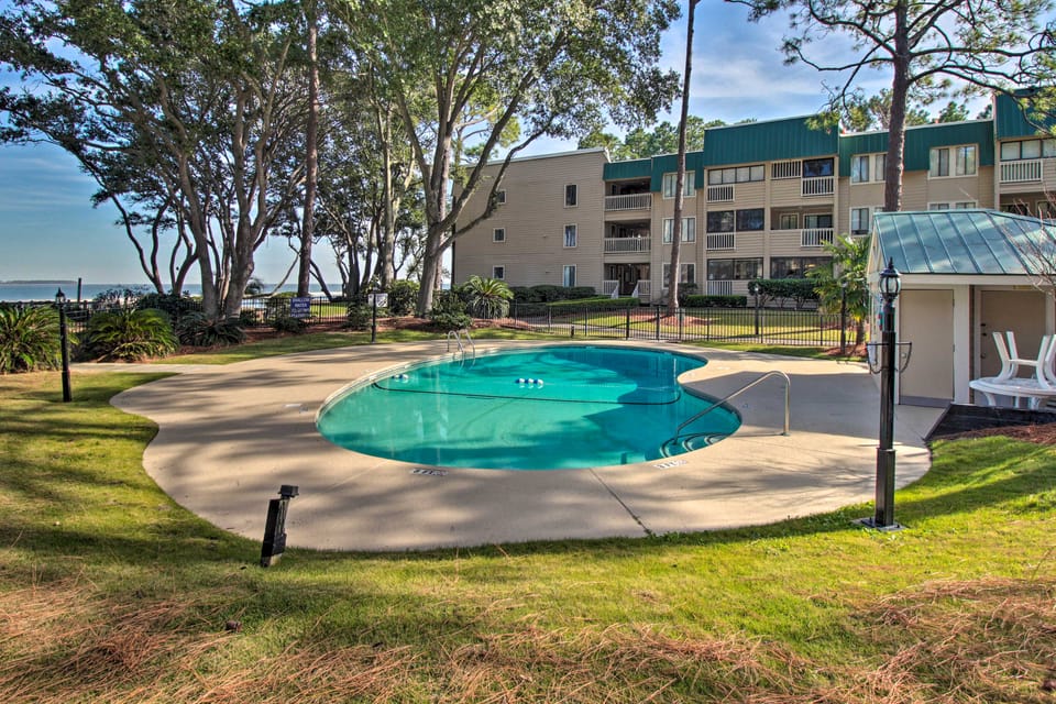 Family-Friendly Condo w/ Pools + Tennis Courts! Apartment in Hilton Head Island