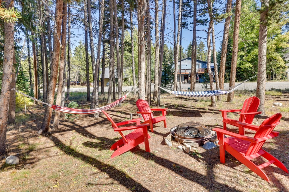 1 Mi to Main St: Breckenridge Retreat w/ Hot Tub! Apartment in Breckenridge