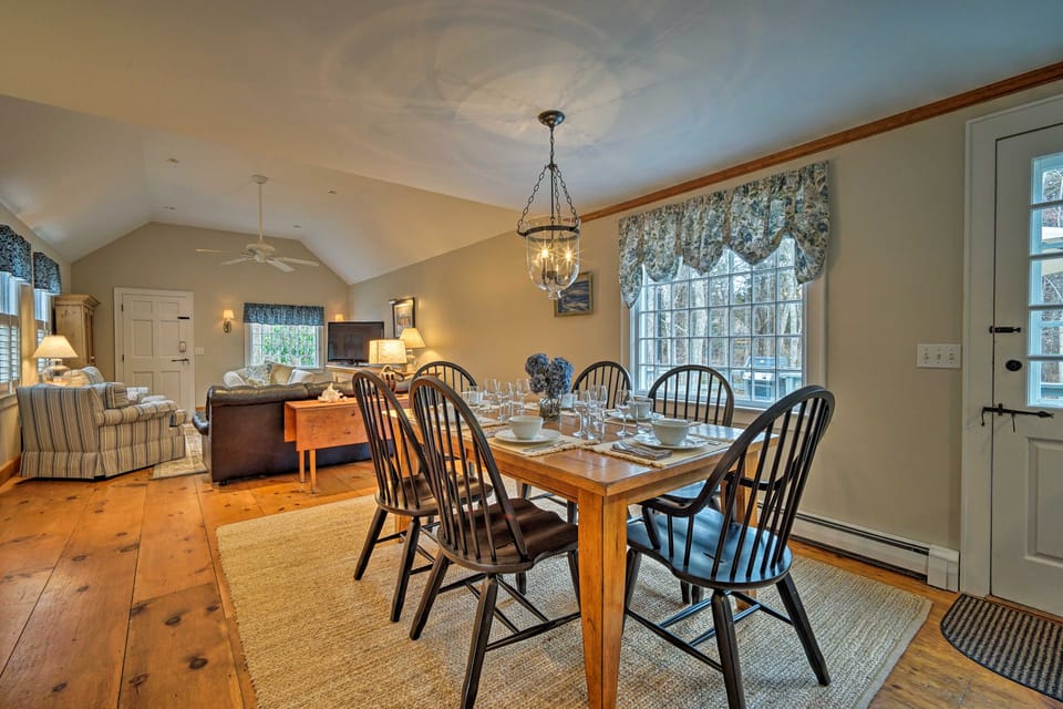 1 Mi to Nauset Beach: Upscale Orleans Home w/ Deck House in Orleans