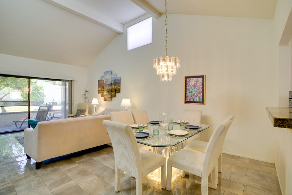 4 Mi to Dtwn Palm Springs: Condo w/ Pool Access Apartment in Cathedral City