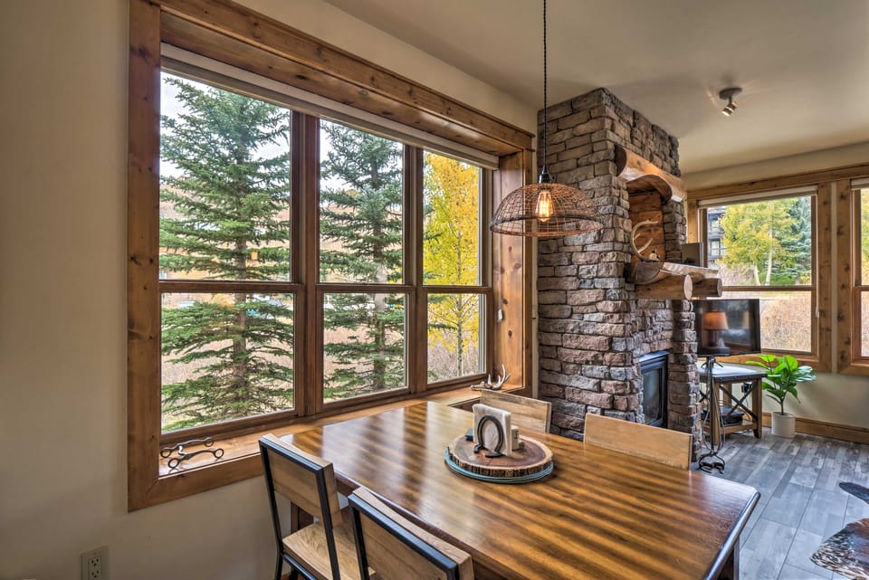 Steps from Ski Lift! Mtn-View Crested Butte Condo Apartment in Colorado