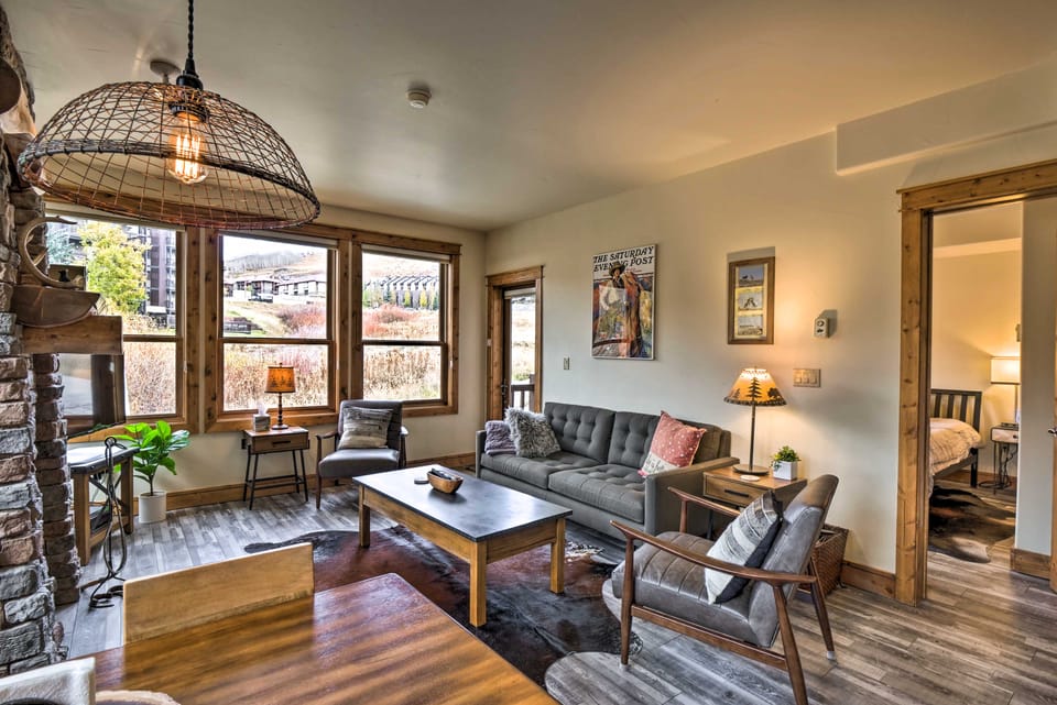 Steps from Ski Lift! Mtn-View Crested Butte Condo Apartment in Colorado