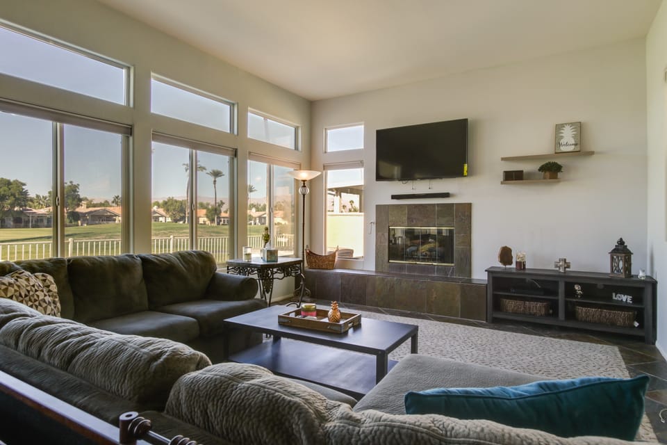 Country Club Home w/ Pool & Spa, 2 Mi to Coachella House in Indio