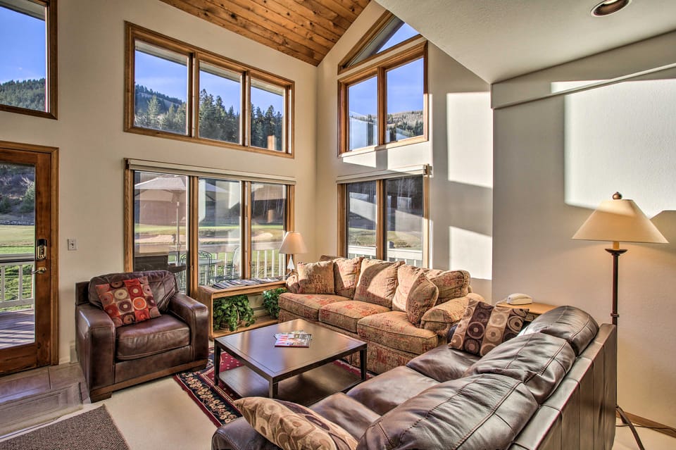 Colorado Home On Golf Course, Near Vail Ski Resort House in Eagle County