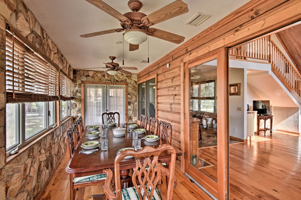 40-Acre Farm w/ Animals & Fishing in Sebring! House in Florida