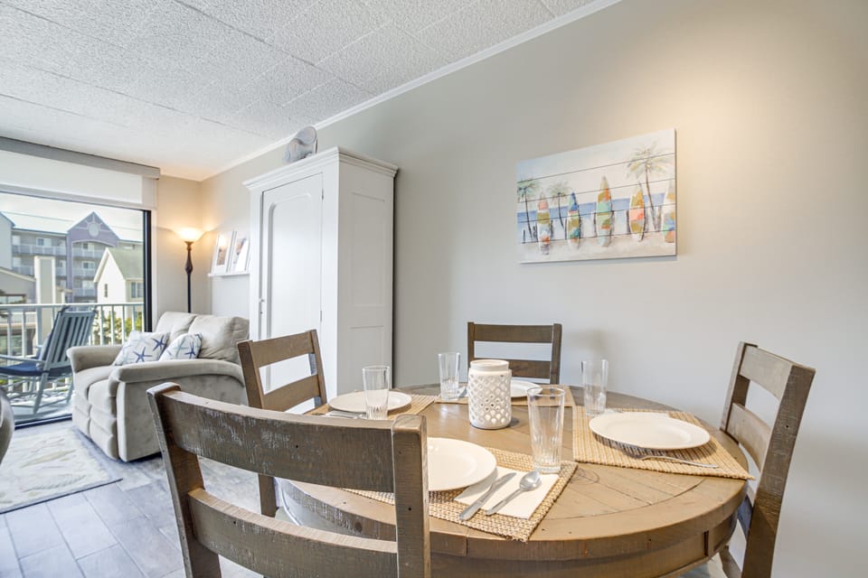 Stroll to Shore! Condo w/ Balcony in Ocean City Apartment in Ocean City
