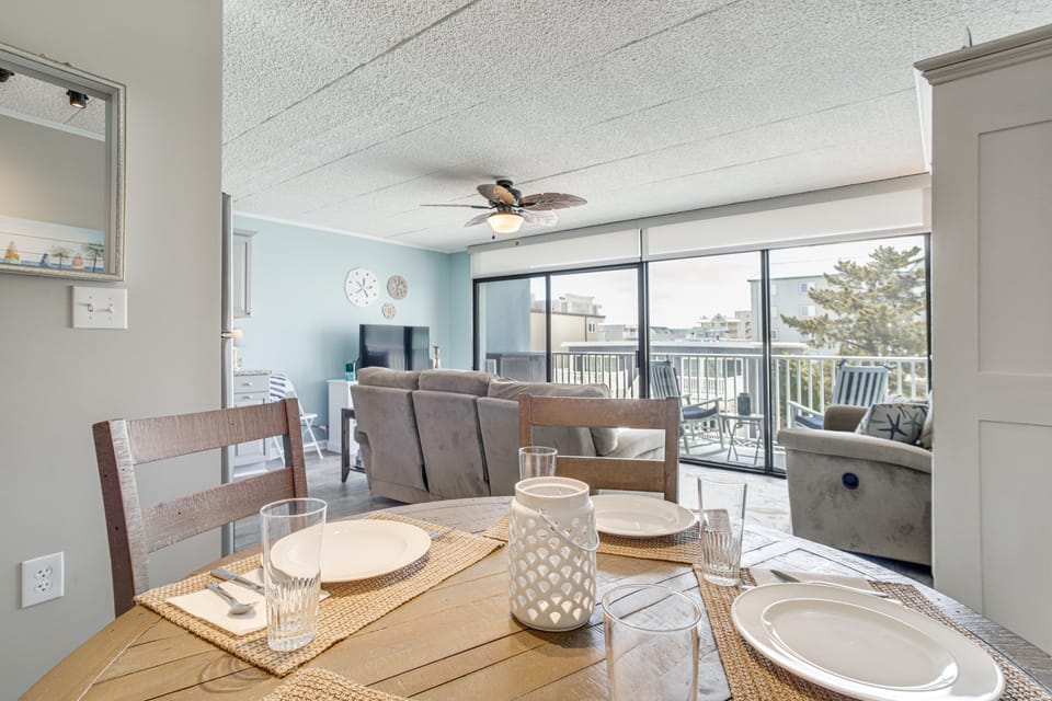 Stroll to Shore! Condo w/ Balcony in Ocean City Apartment in Ocean City