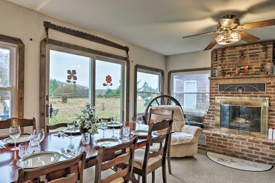 Wilderness Retreat & Cross-Country Ski Center! House in Michigan