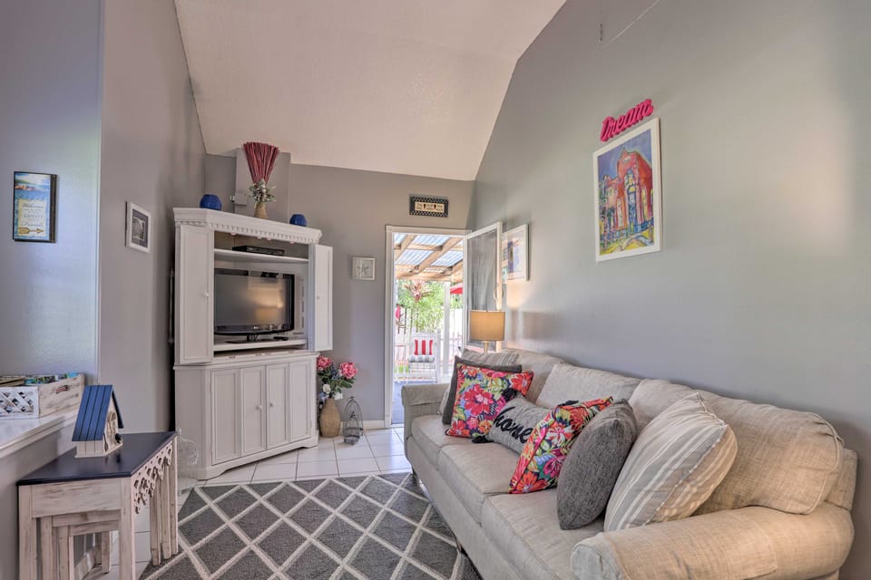 Stuart Apartment w/ Patio Near St Lucie River! Apartment in Port Saint Lucie
