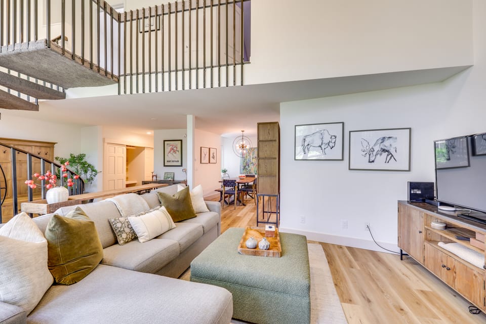 Resort-Style Condo w/ Pool Access Near BC & Vail Apartment in Eagle County