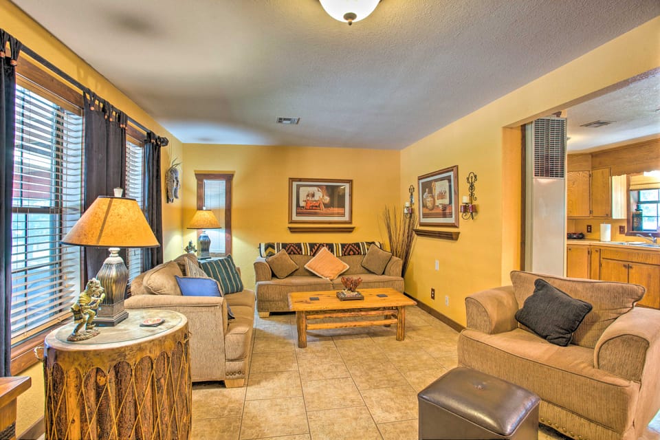 Pet-Friendly Kingston Home w/ Boat Ramp Access! House in Lake Texoma