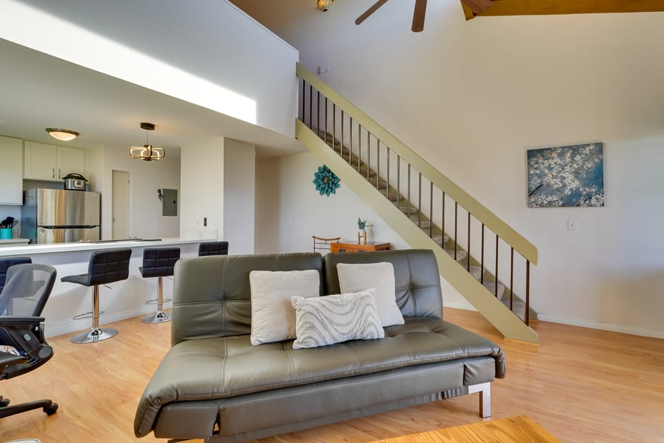 Top-Floor Kailua Bay Resort Condo w/ Ocean Views! Apartment in Holualoa