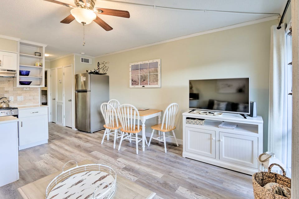 Resort Condo: Pools, Gym, Bar & Beach Access! Apartment in Hilton Head Island