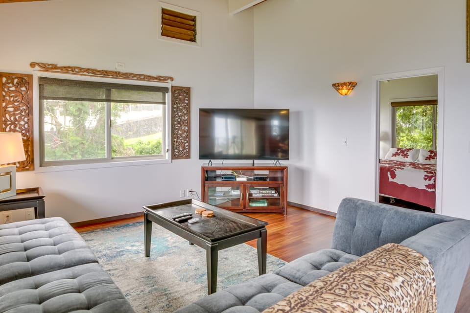 Hilo Home w/ Private Deck + Stunning Ocean Views! House in Big Island