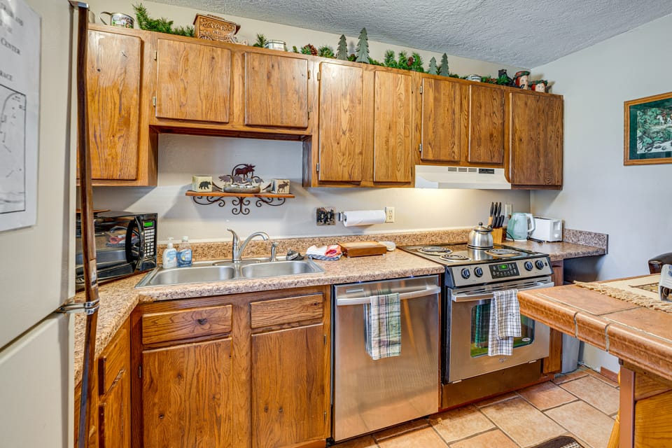 Cozy Angel Fire Condo < Half Mi to Resort! Apartment in Angel Fire