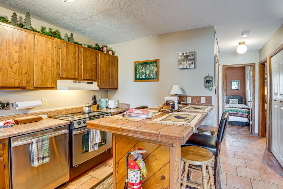 Cozy Angel Fire Condo < Half Mi to Resort! Apartment in Angel Fire