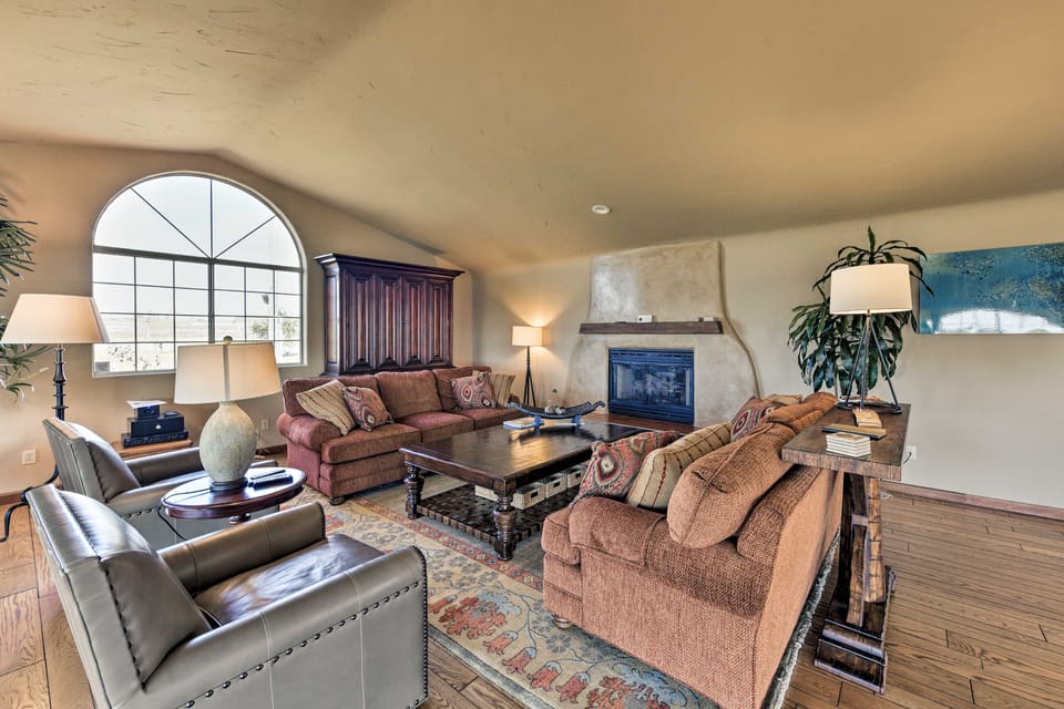 Working Vineyard & Private Pool: Villa in Plymouth House in Sierra Nevada