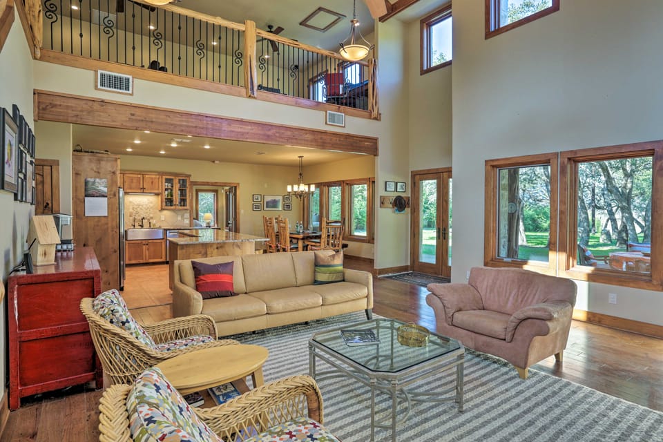 Riverfront Blanco Home w/ Shaded Porch + Hot Tub House in Rio Grande