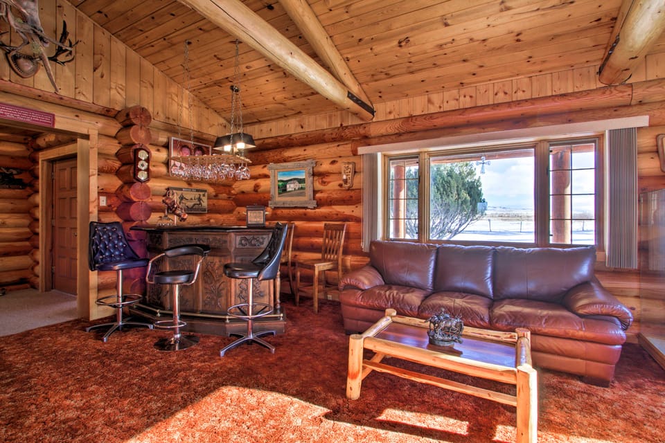 Secluded Dillon Home w/ Private Hot Tub + Deck! House in Idaho