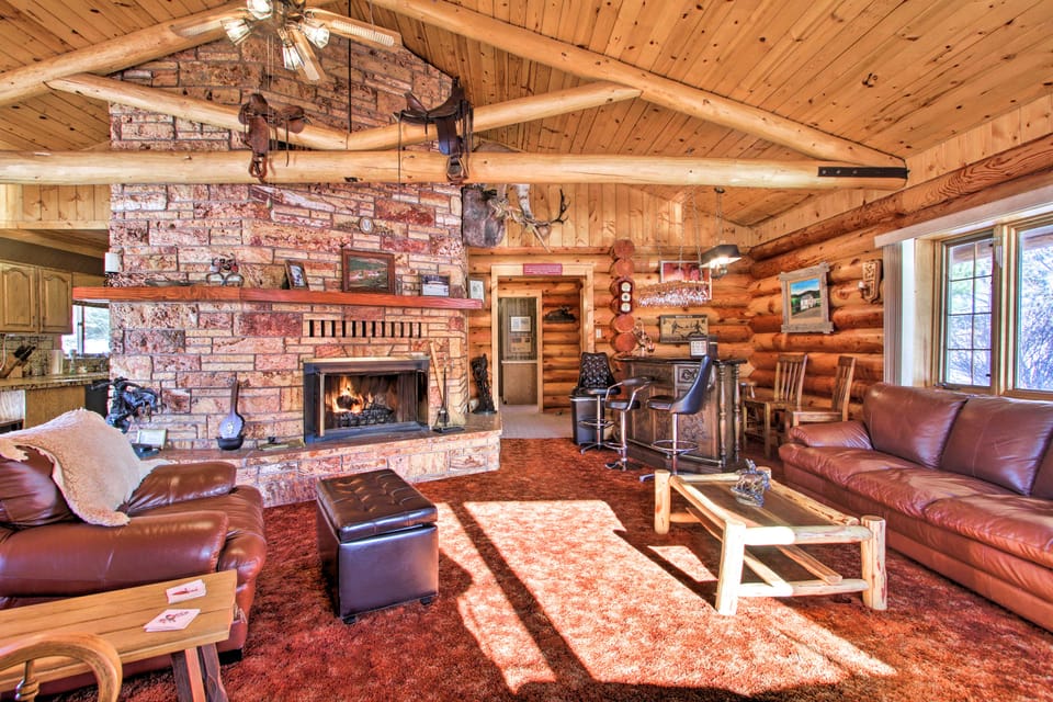 Secluded Dillon Home w/ Private Hot Tub + Deck! House in Idaho