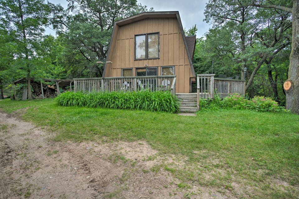 Lakeview 10-Acre Kimball Cabin w/ Private Beach! House in Minnesota
