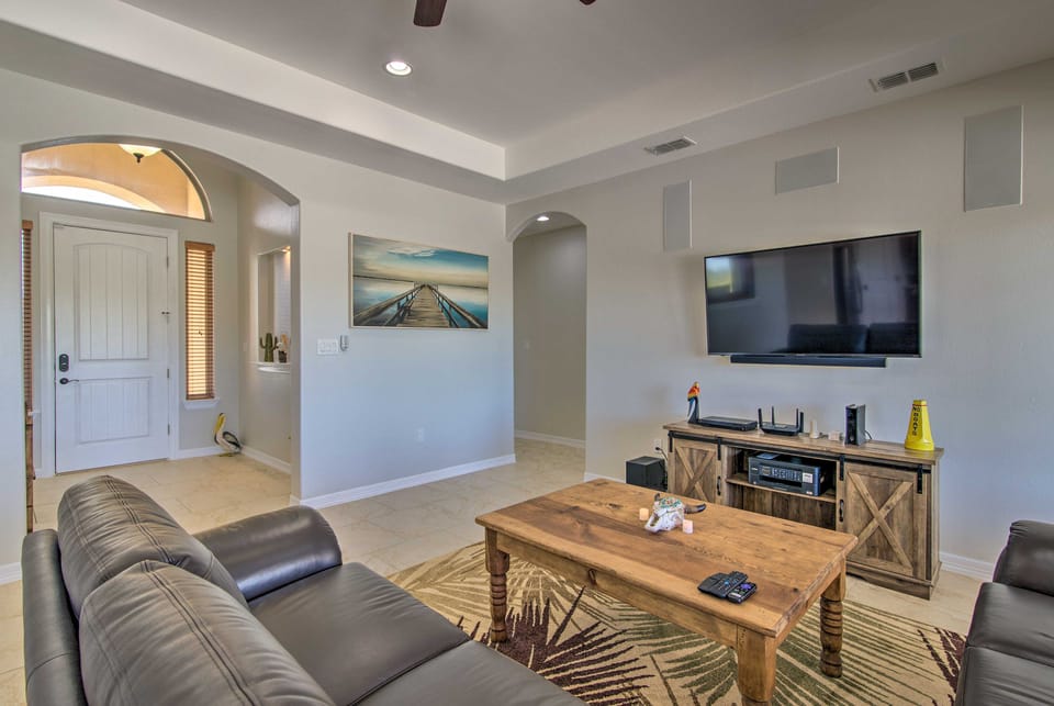 South Padre Paradise w/ Saltwater Pool Near Golf! House in Laguna Vista