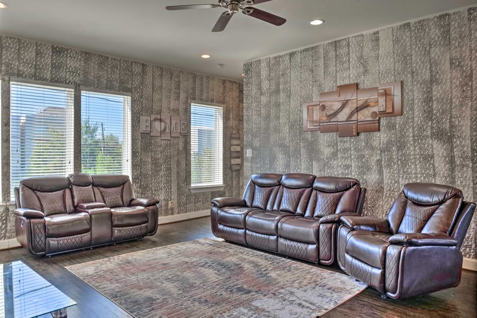 Townhouse 6 Mi to NRG, 1 Mi to Downtown Houston! Apartment in Houston