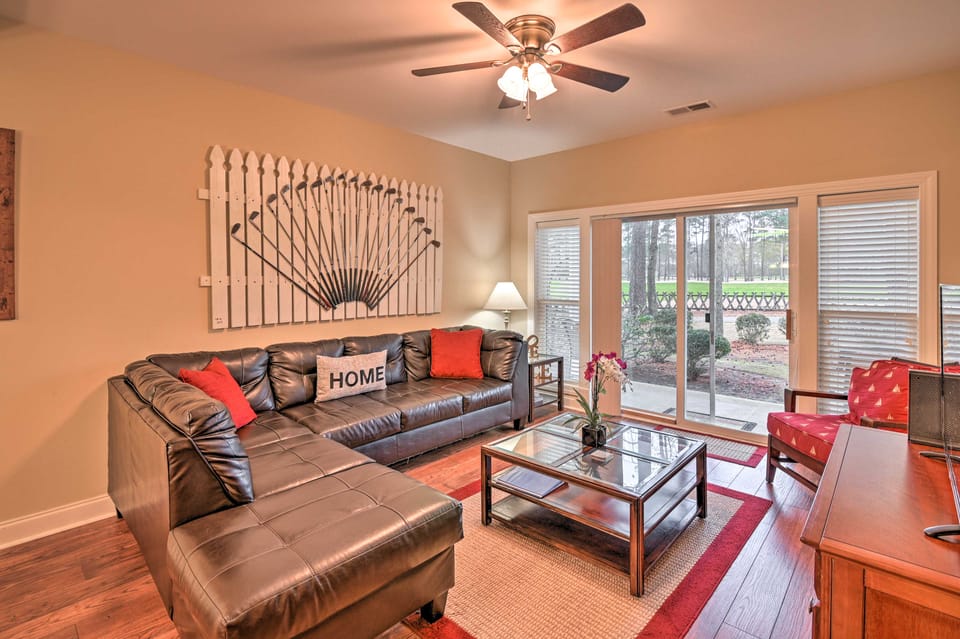 6 Mi to Boardwalk: Condo w/ Pool in Myrtle Beach Apartment in Carolina Forest