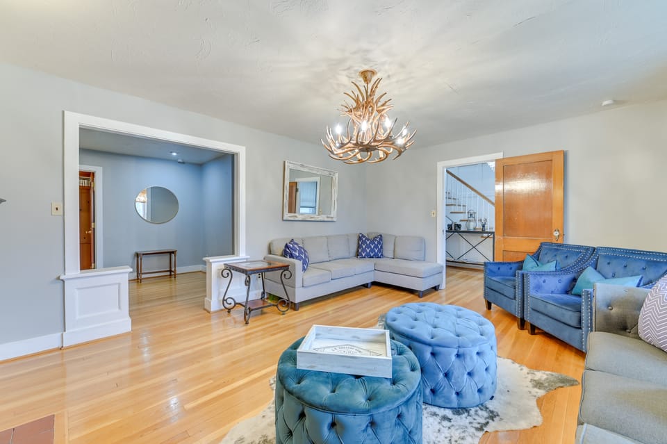 Slope Views: Luxe Windham Retreat w/ Hot Tub! House in Windham