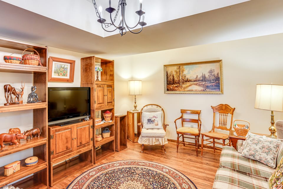 Charming Apartment w/ Yard & Beautiful Gardens! Apartment in Pennsylvania