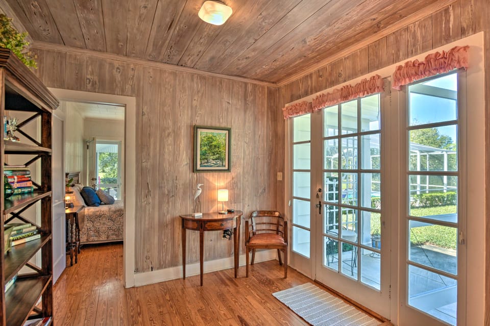 Cottage w/ Private Pool - Walk to Lake Wales! Cottage in Lake Wales