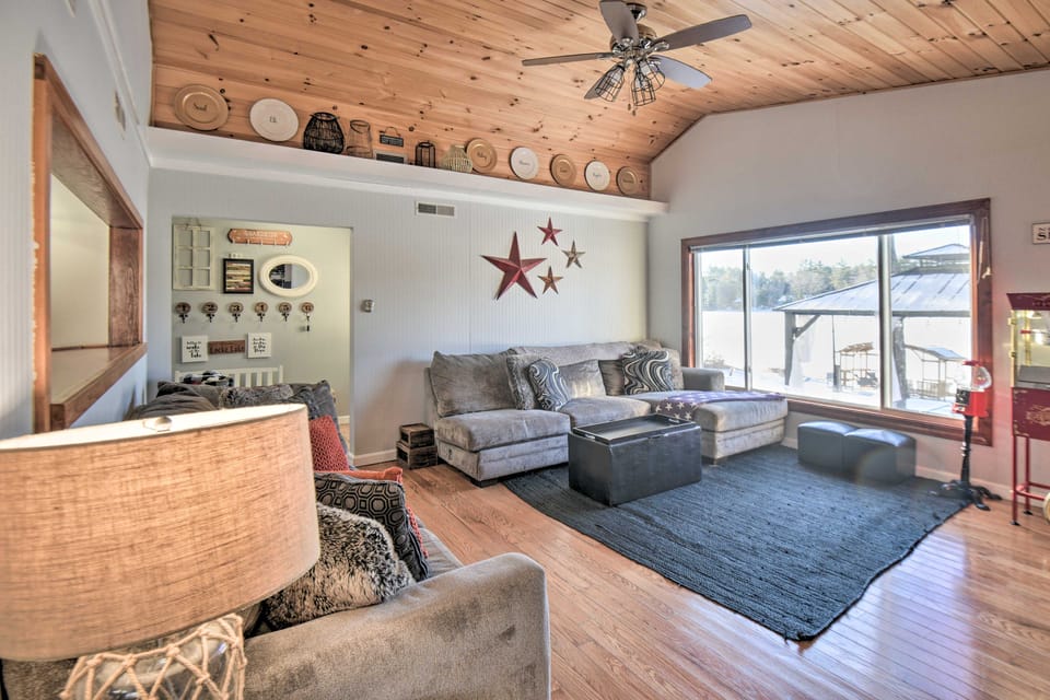 New Hampshire Home w/ Private Beach, Dock & Rafts! House in Barnstead