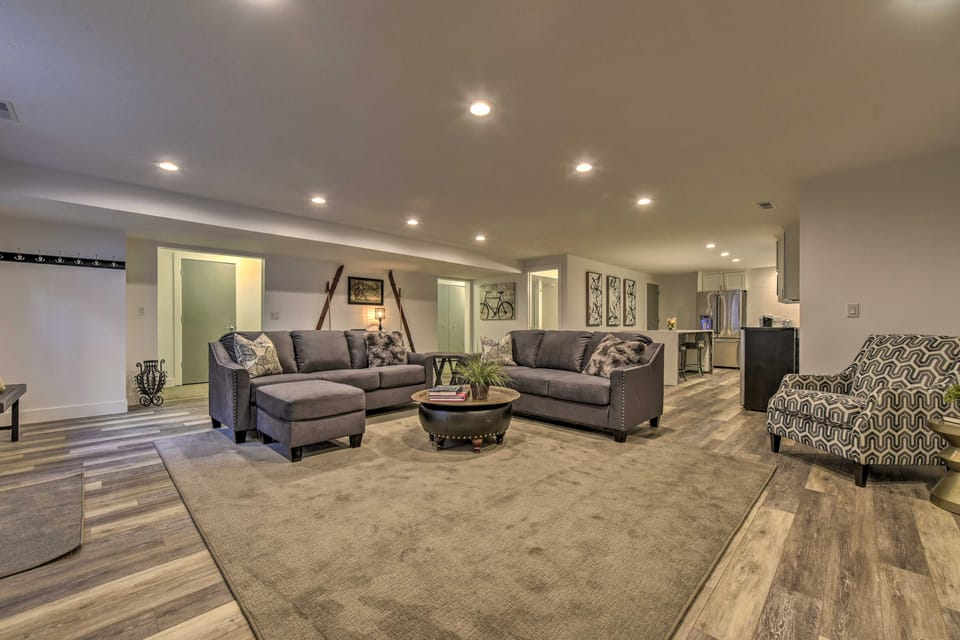 Near Snowbird & Alta Resorts: Winter Getaway Apartment in Cottonwood Heights