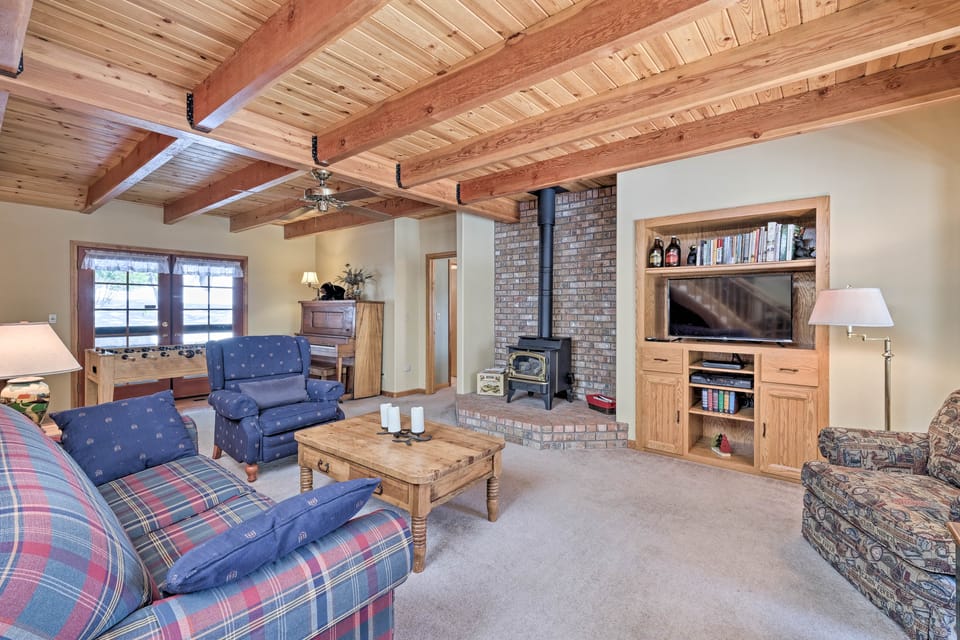 Near Bear Valley: Peaceful Arnold Home w/ Hot Tub House in Arnold