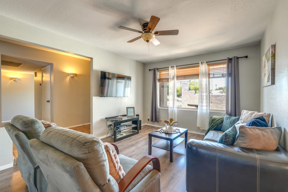 Phoenix Home w/ Pool, Near Golf, Hiking & More! House in Phoenix