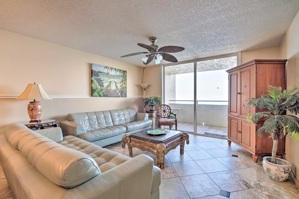 Gulf Views & Beach Access! Hudson Resort Condo Apartment in Hudson