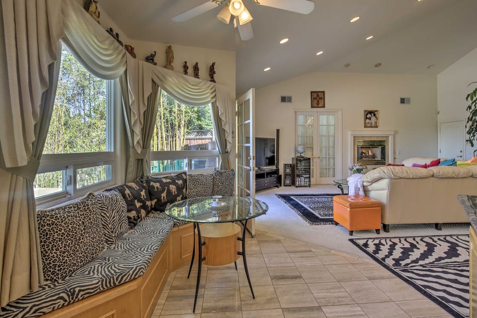 El Cajon Home w/ Pool, Grill Station & Decks House in El Cajon