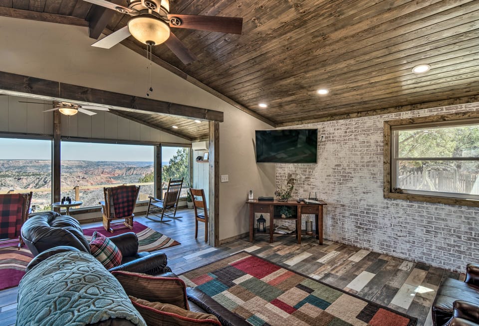 Charming Texas Home w/ Stunning Canyon Views! House in Oklahoma