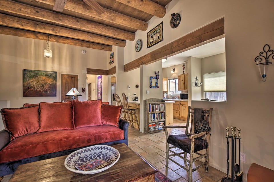 1 Mi to Santa Fe Plaza: Quiet Home w/ Patio House in Santa Fe