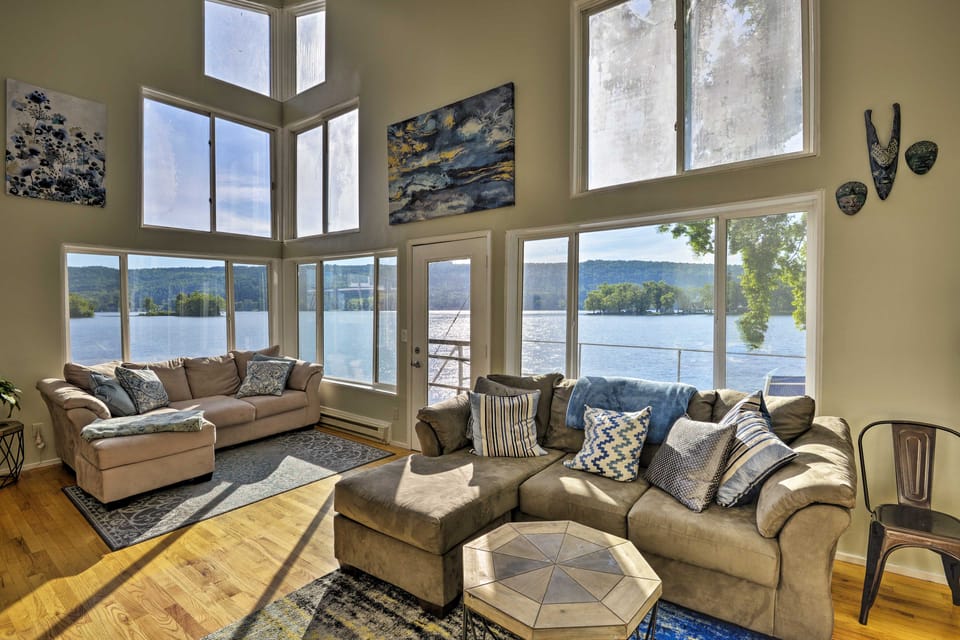 Waterfront DeRuyter Home w/ Private Dock! House in New York