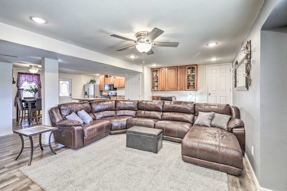 Kimberly's Hope Clark Apt on Farm w/ Pool Access Apartment in Missouri