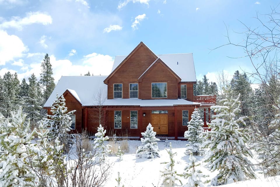 'Rocky Bear Lodge' on 2 Acres Near Turquoise Lake House in Colorado